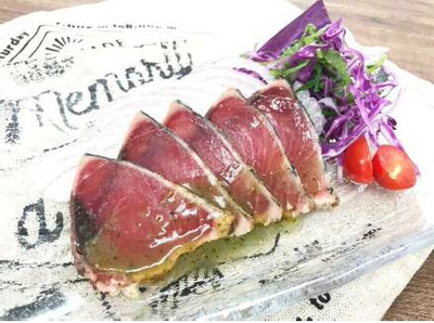 バジルオリーブかつおたたき500ｇ以上：1750円