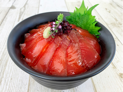 旨旨バラエティまぐろ丼セット＜5種12人前＞：3000円