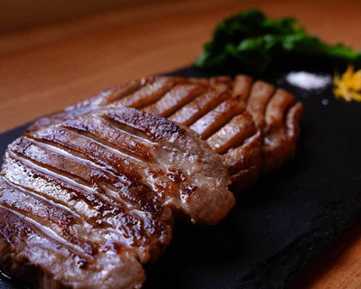 【牛たんやき みのる 監修 】厚切り牛たん 180g：1246円