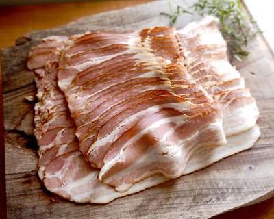 イタリア産パルマ豚のベーコンスライス 500g：960円