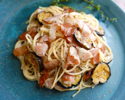 イタリア産パルマ豚のベーコンスライス 500g：960円